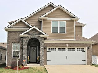 1818 Falling Leaves Ln, Lexington, KY 40509