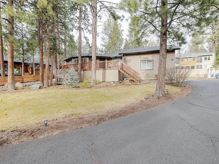 2352 NW Marken Pl — Photo 44