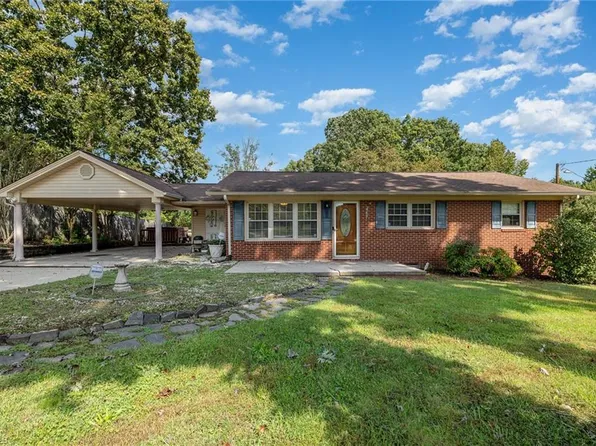 2207 E Stadium Dr, Eden, NC 27288