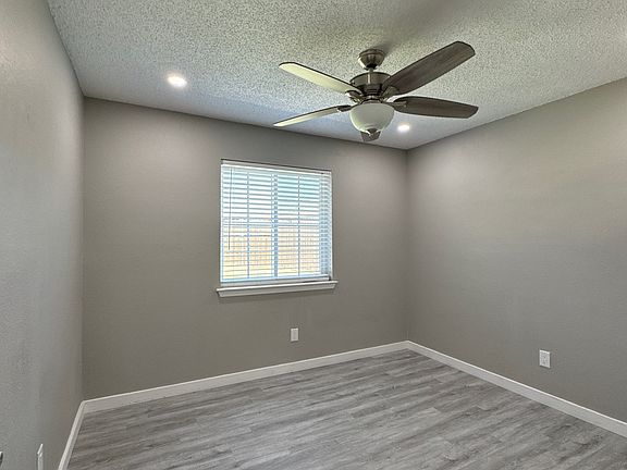 5th image of 4105 Wheelwright Dr