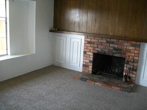 3rd image of 1015 Peterlynn Dr