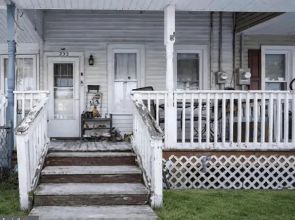 232 Cleveland Ave, Riverside, NJ 08075