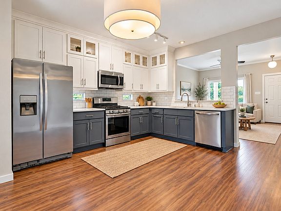 2nd image of 8312 Empress Blvd