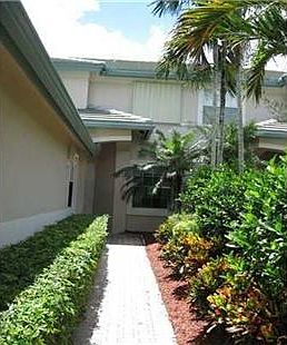 3rd image of 1481 SE Prestwick Ln #10-A