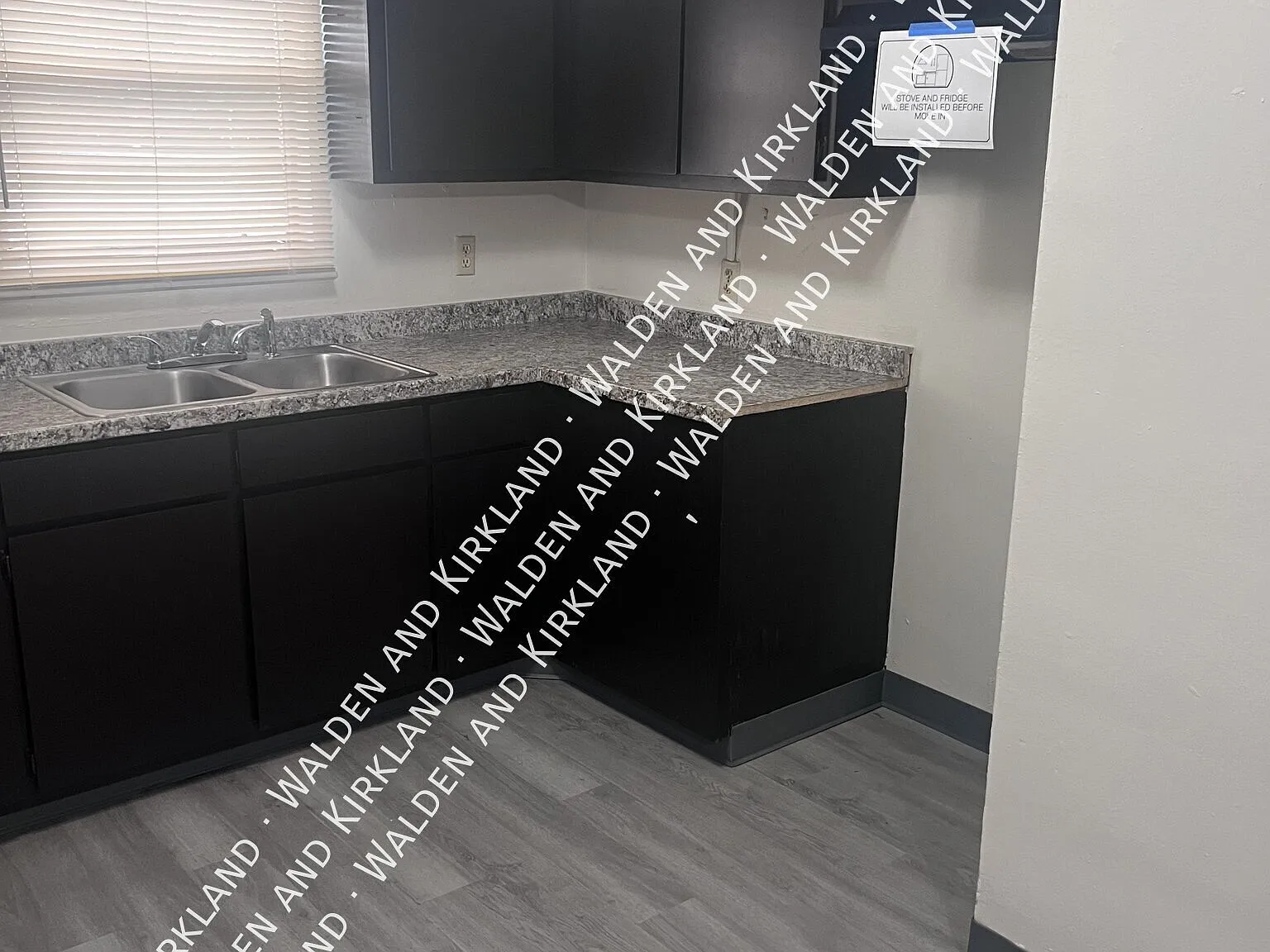 Affordable 2 Bedroom/1 Bathroom - Move In Ready! — Photo 4