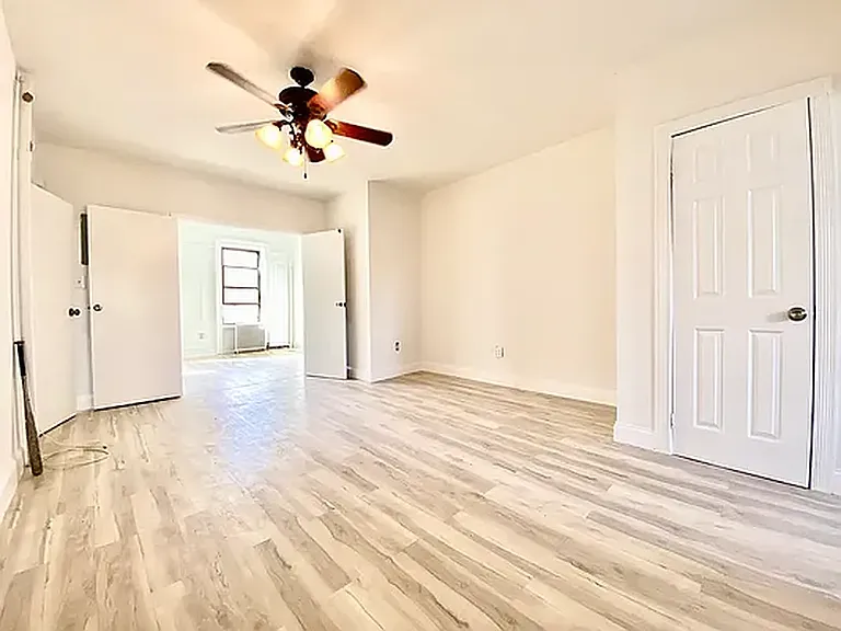 591 Vanderbilt Ave #3 — Photo 4