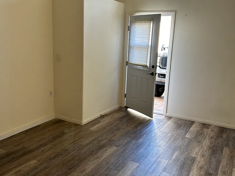 1509 Ximeno Ave — Photo 17