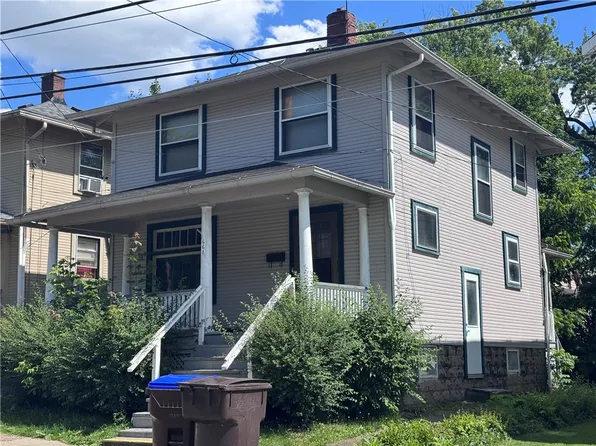 668 Hull St, Sharon, PA 16146