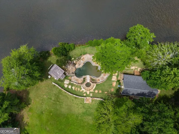 5098 Crescent Rd, Dry Branch, GA 31020
