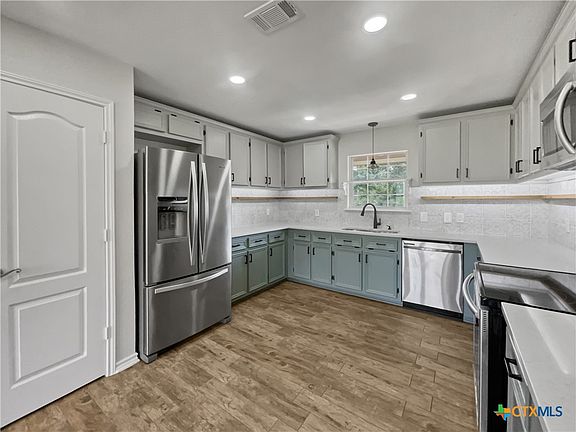 2nd image of 735 Cactus Ln