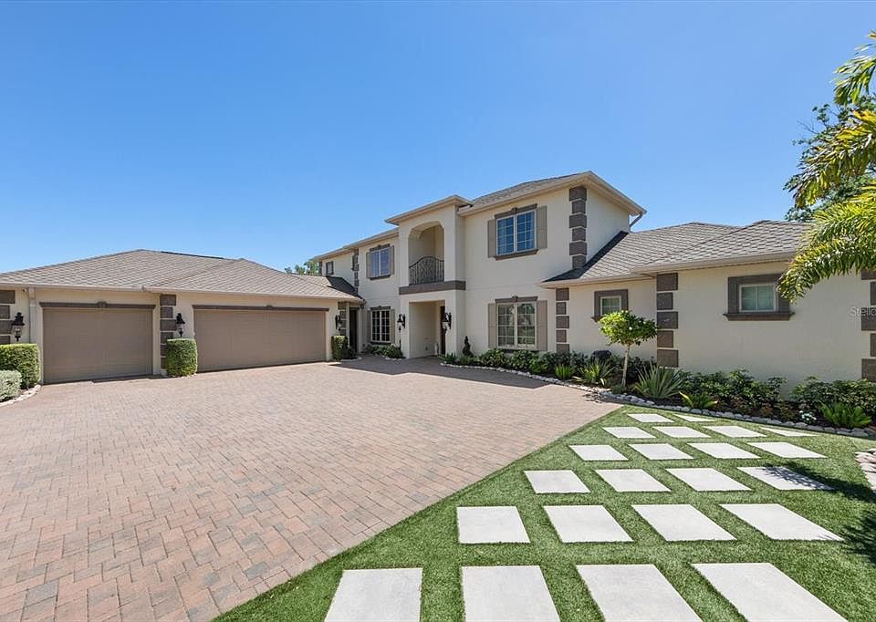 1st image of 305 EASTLEIGH DRIVE