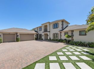 305 Eastleigh Dr, Belleair, FL 33756