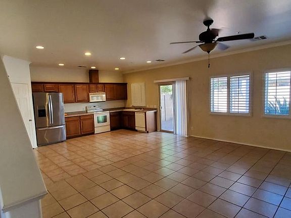 3rd image of 8782 W Aster Dr