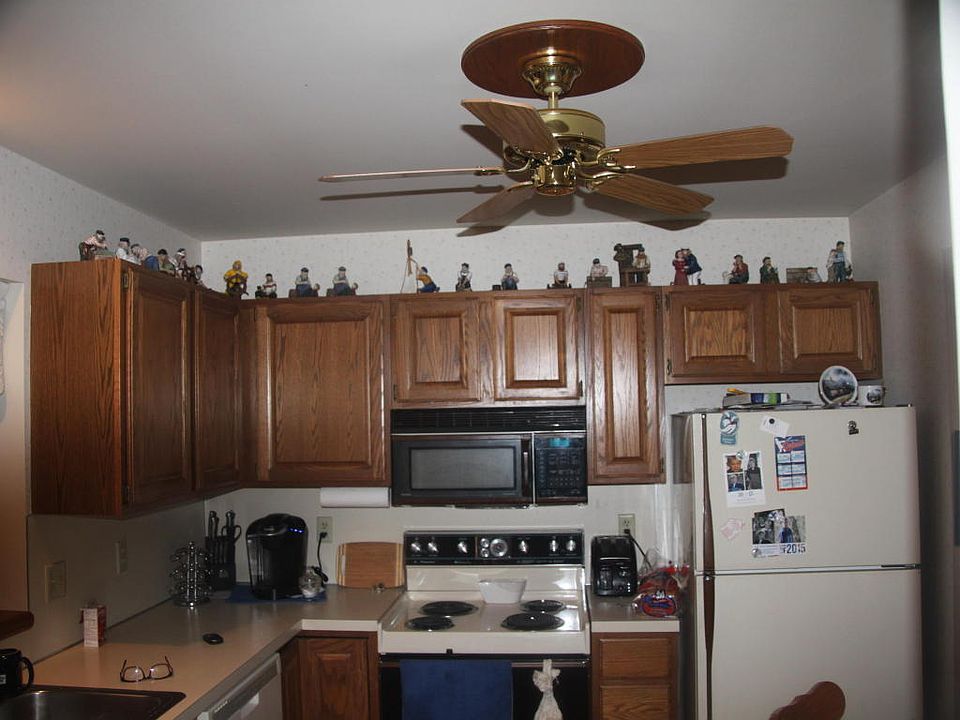 1st image of 571 Appletree Dr #571