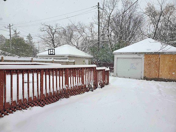 14819 Winthrop