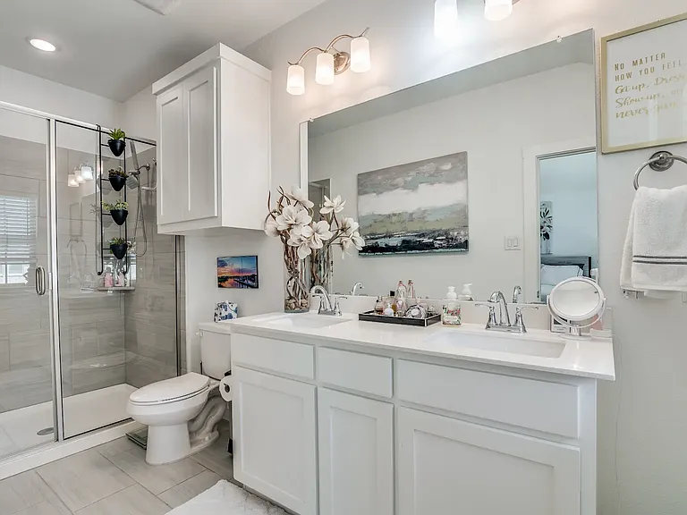 2724 Splendor Dr — Photo 17