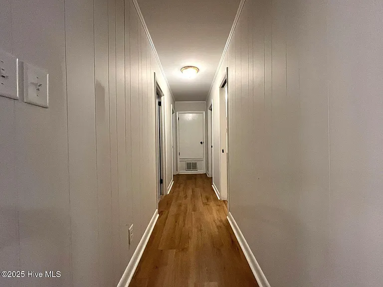 440 E Massachusetts Ave — Photo 19
