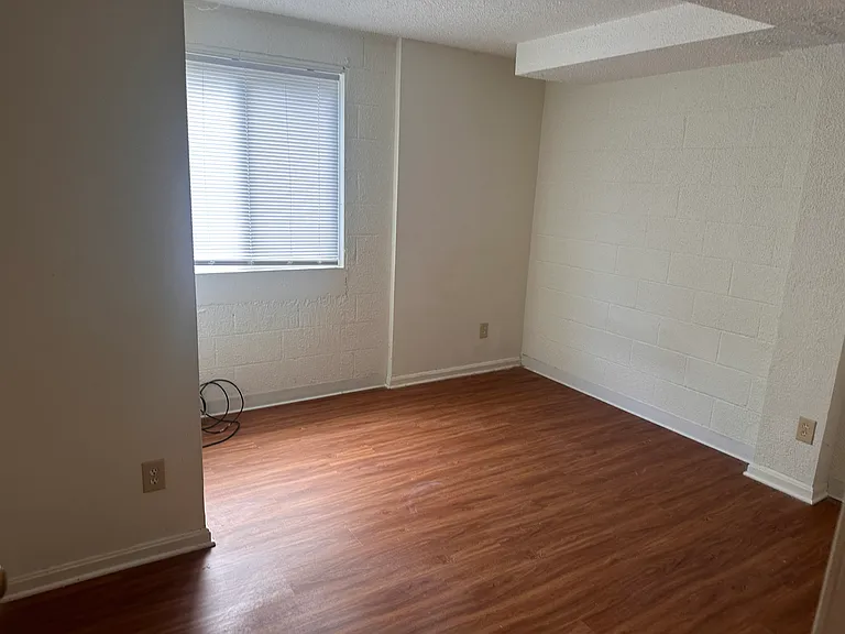 268 Ford Ave #6 — Photo 3