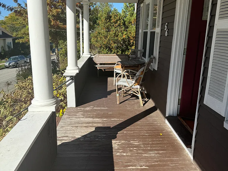 56 Granville Ave — Photo 4