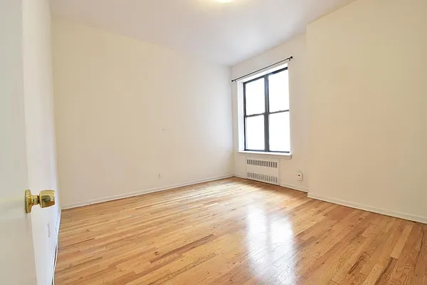 Rented by (Legacy) NY Quality Living Uptown | media 8