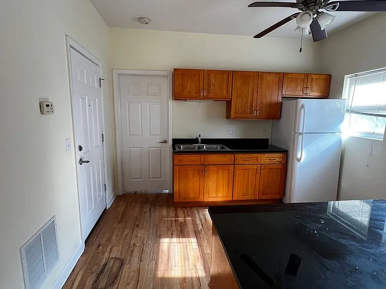 4528 S Hermitage Ave #4 — Photo 10