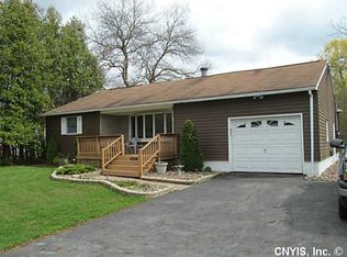 6004 McKinley Rd, Brewerton, NY 13029