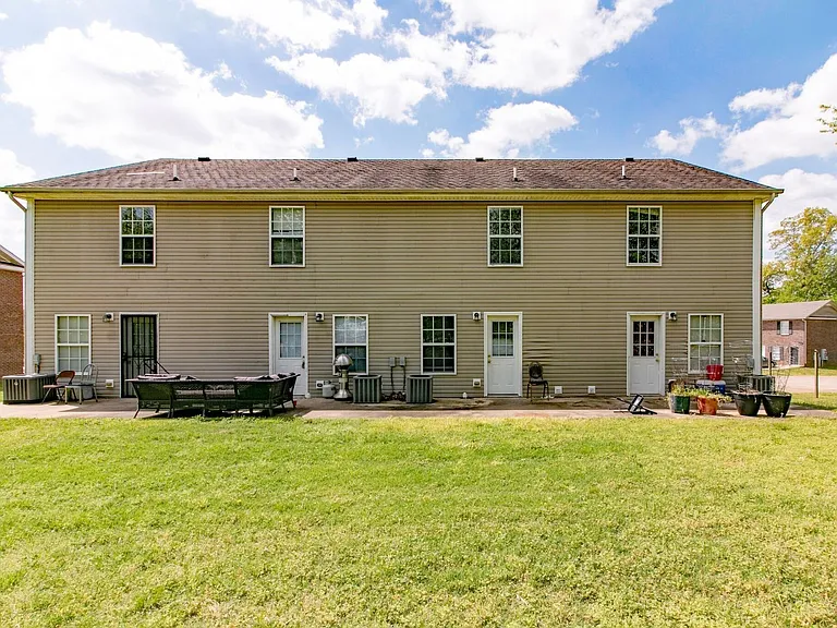 821 Oak Arbor Ct — Photo 50