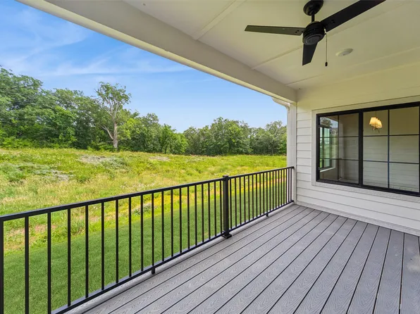 14141 Wilden Dr, Urbandale, IA 50323
