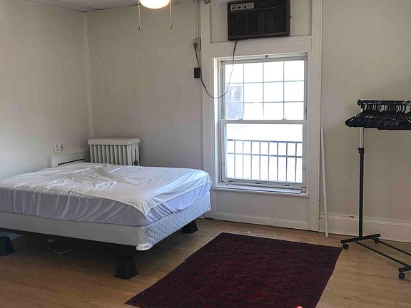2nd image of 1115 W 28th St APT 307