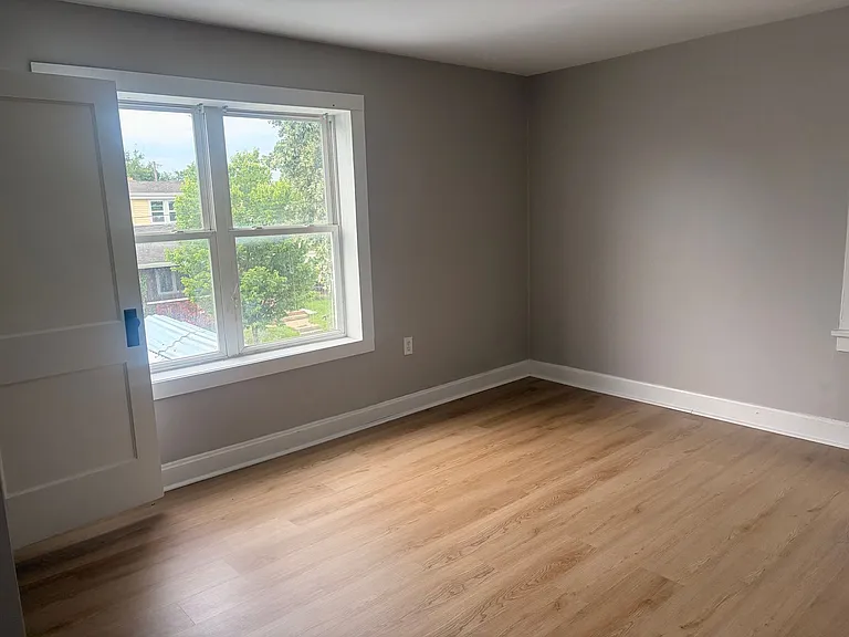 1328 E 21st Ave — Photo 17