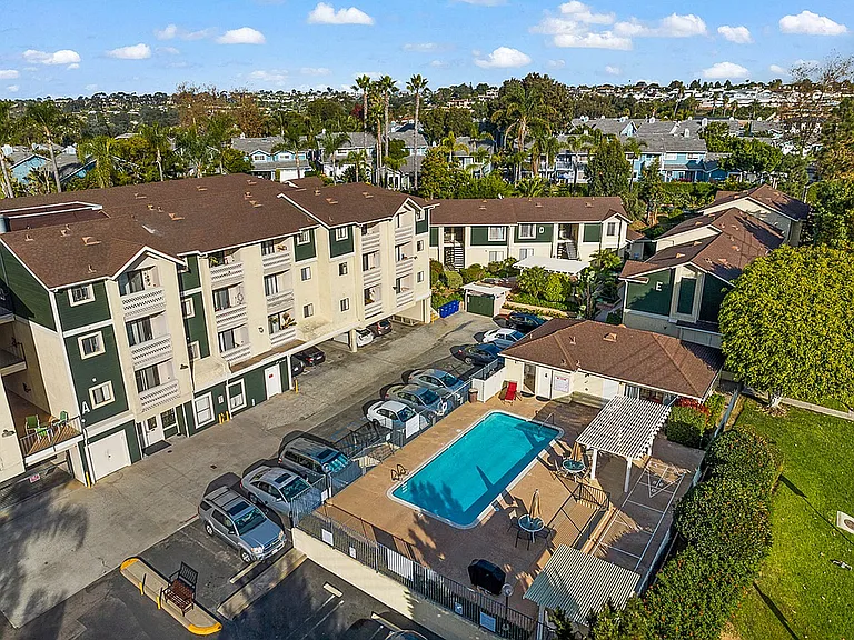 Encinitas Terrace Apartment Homes — Photo 6