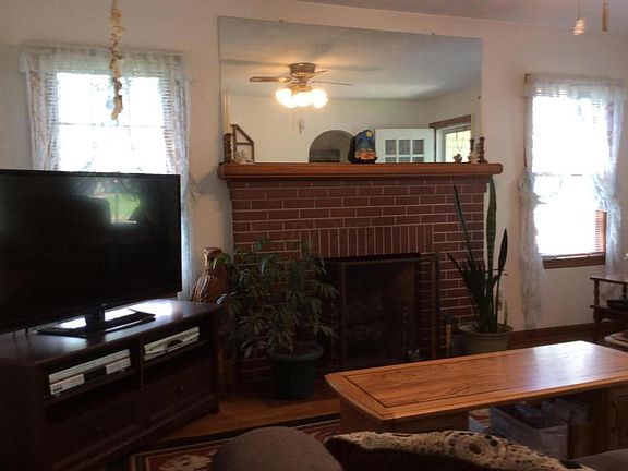 3rd image of 3014 Clevelawn Ct