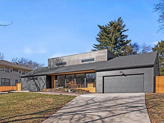 5th image of 630 W 58th St