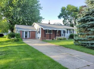 220 3rd St SW, Blooming Prairie, MN 55917