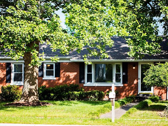 2nd image of 2319 Cabot Dr