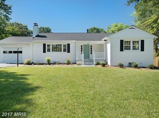 1127 Gladstone Pl, Alexandria, VA 22308
