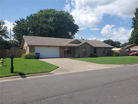 2nd image of 612 Garland Pl
