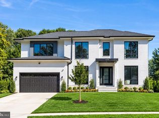 1435 Mayflower Dr, Mc Lean, VA 22101