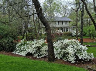 24 Whispering Pines Dr, Signal Mountain, TN 37377