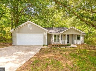 235 E Country Woods Dr, Covington, GA