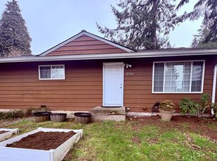 18540 10th Ave NE, Shoreline, WA 98155