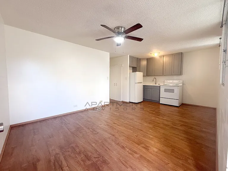 2717 S King St — Photo 3