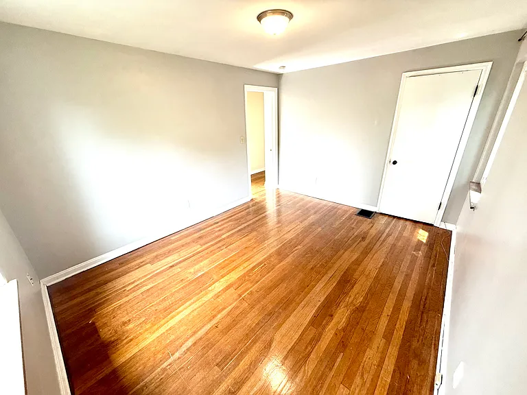 1521 Waltham Rd #1 — Photo 17
