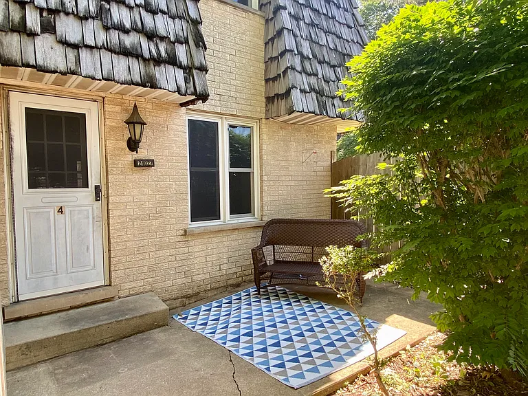24027 W Oak St #24027 — Photo 14