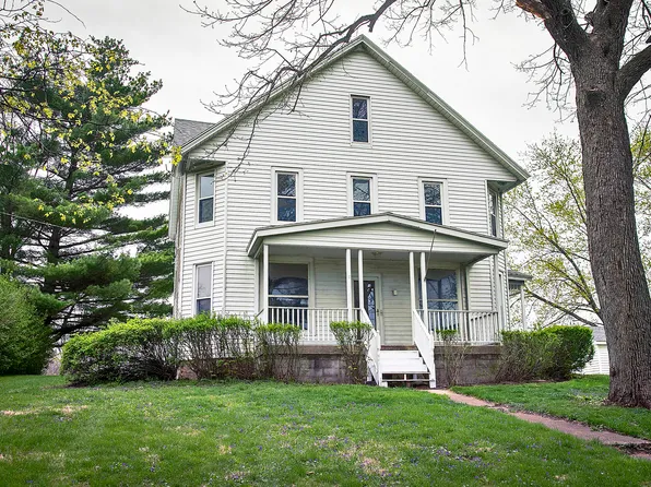 605 S Main St, Saybrook, IL 61770