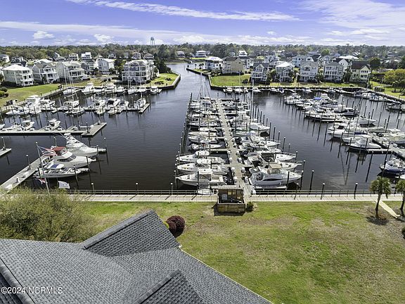5th image of 2571 St James Drive SE #C15
