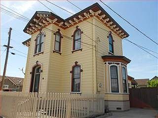 1st image of 108 Ford St