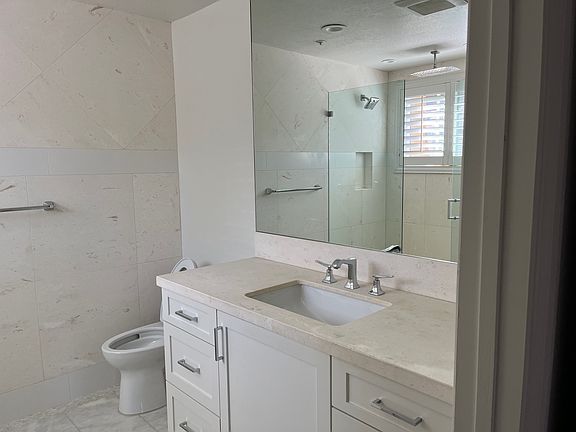 4th image of 1680 N Coast Hwy N #101-39