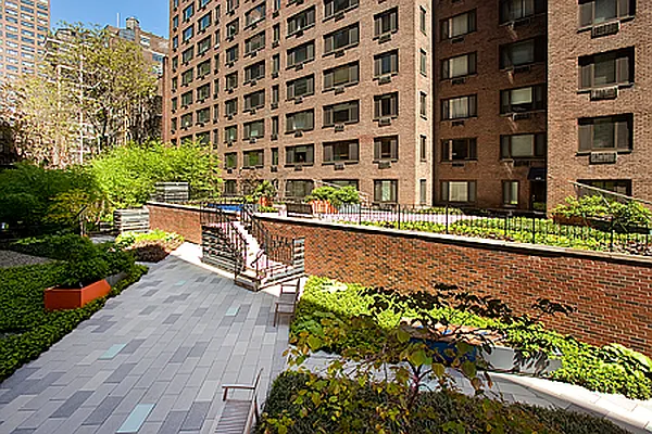 Rented by AIB Management Corp | media 8