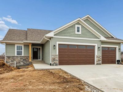 3215 Sunflower St, Ely, IA, 52227